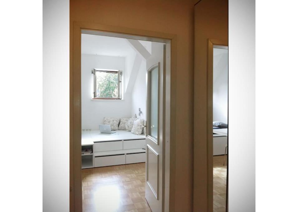 The Cute, Sunny Apartment In The Center +P Ljubljana Dış mekan fotoğraf